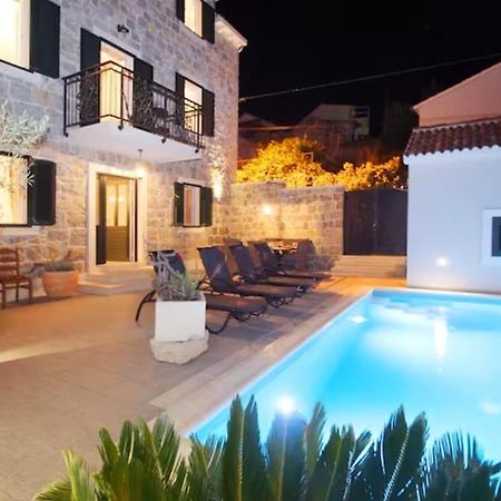 Villa Filipetti With Heated Pool Makarska Exterior photo
