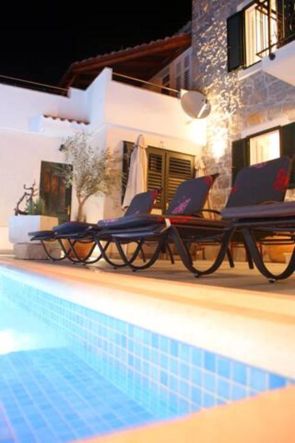 Villa Filipetti With Heated Pool Makarska Exterior photo
