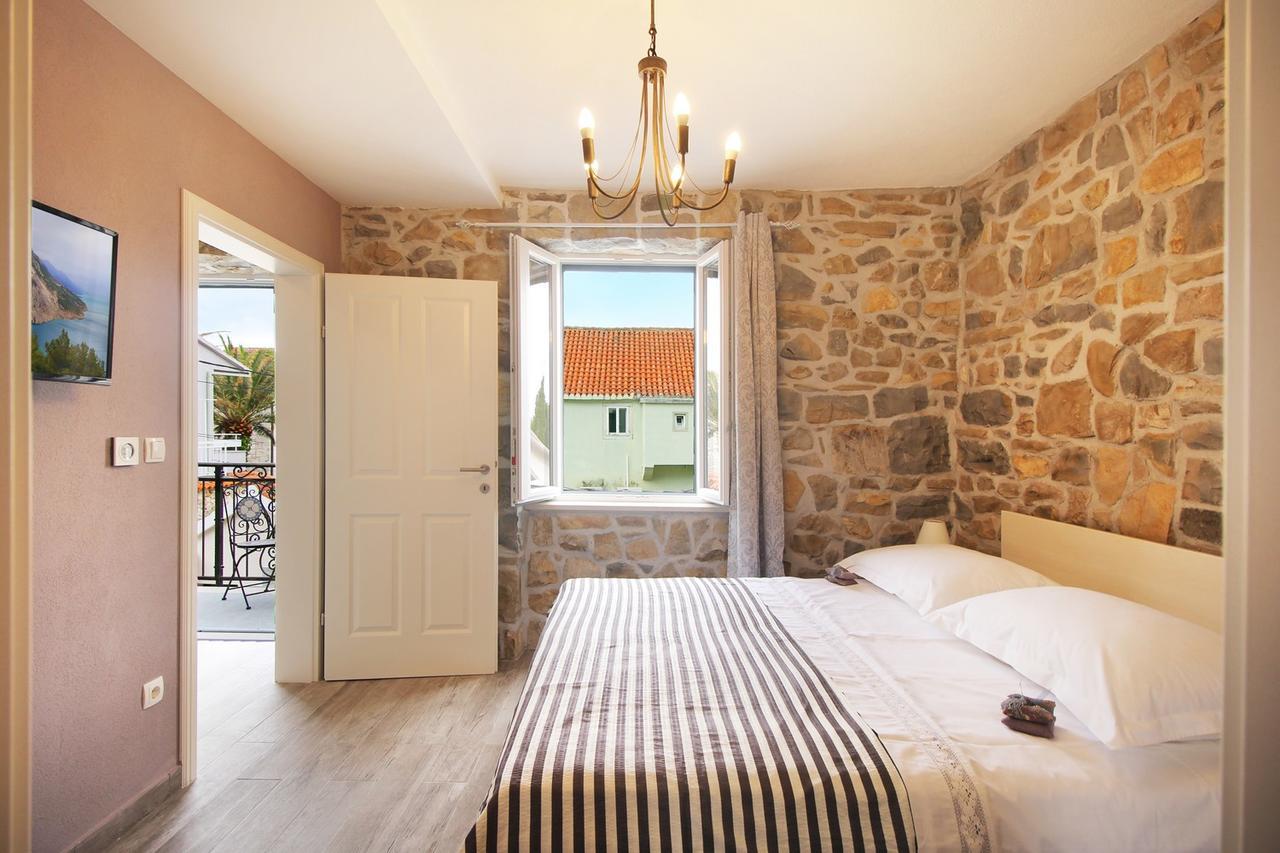 Villa Filipetti With Heated Pool Makarska Exterior photo