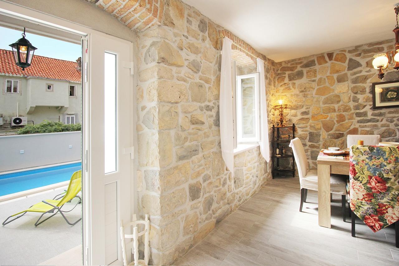 Villa Filipetti With Heated Pool Makarska Exterior photo